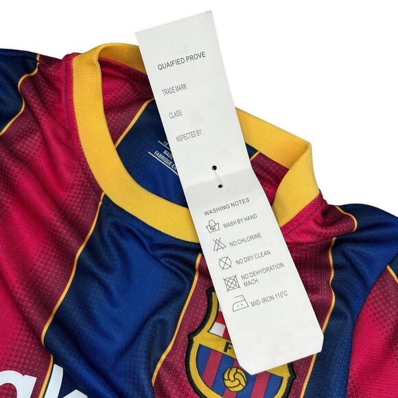 FCB Boy's Size 18 MESSI #10 Barcelona Rakuten Unicef Soccer Jersey - Picture 11 of 11